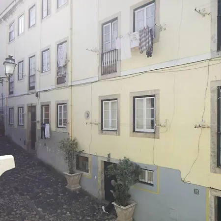 Center - Subway Nearby *